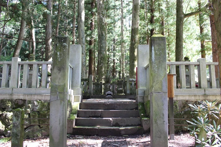 東御市 長谷寺墓地