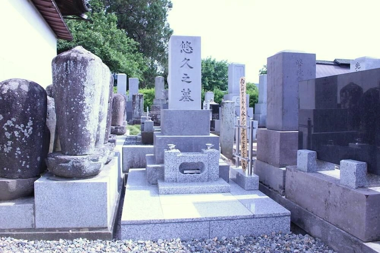 東筑摩郡筑北村 典厩寺墓地