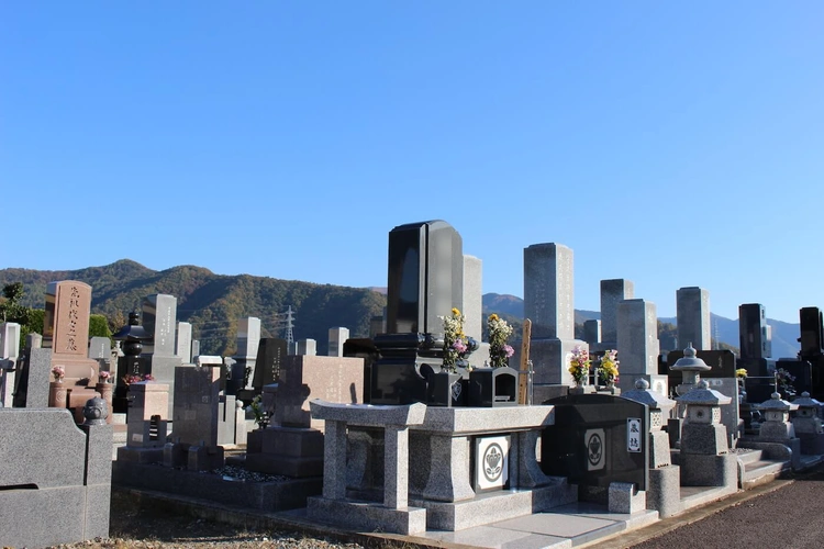 上水内郡飯綱町 観音寺墓地