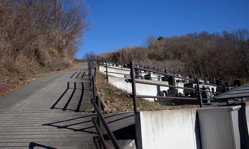 上田市 上野霊園