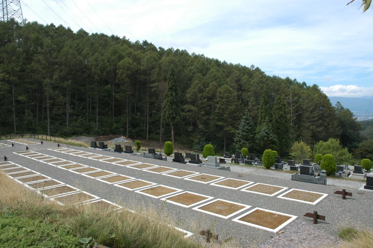 塩尻市営 塩尻市東山霊園 