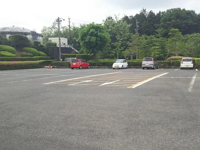 美濃加茂市営 前平霊苑 駐車場の写真