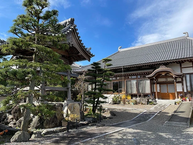 揖斐郡揖斐川町 玉泉寺 のうこつぼ