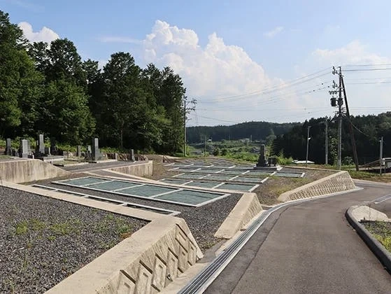 中津川市営 苗木八幡墓地 