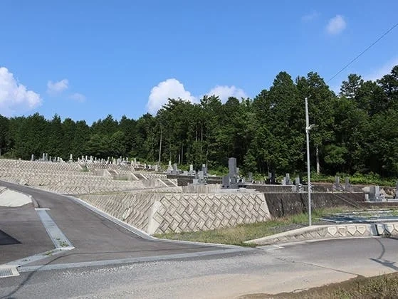 中津川市営 苗木八幡墓地 