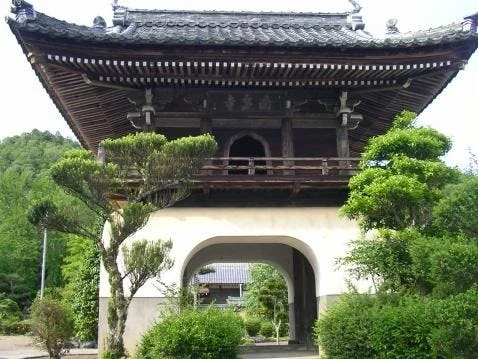 南泉寺霊園 