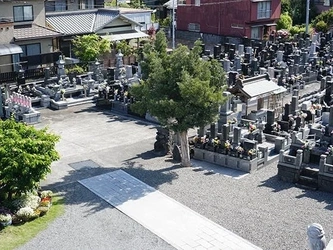 宗教不問の寺院墓地