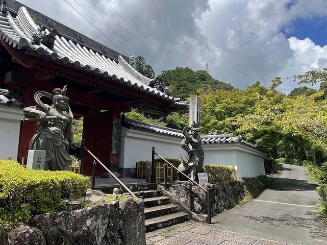 法泉寺 のうこつぼ 