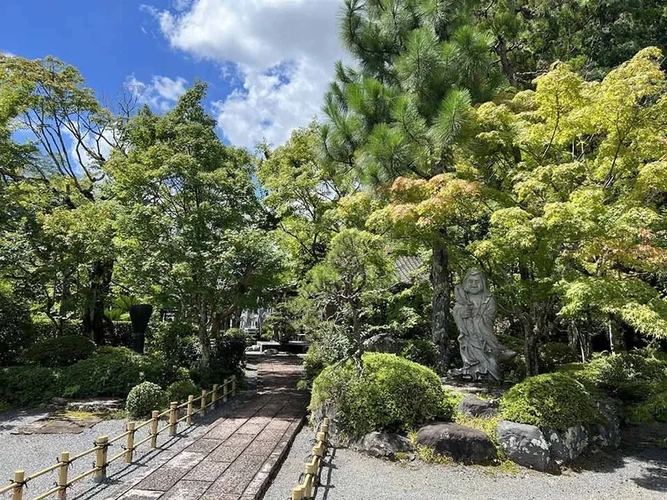 法泉寺 のうこつぼ 