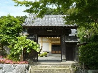 伊豆の国市にある寺院墓地