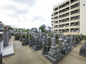 伊東市にある寺院墓地