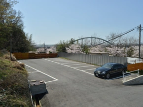 東山霊園 駐車場の写真