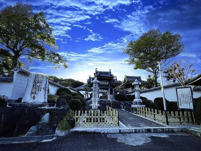 聖應寺 さくら廟 