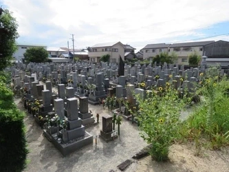 西尾市にある寺院墓地