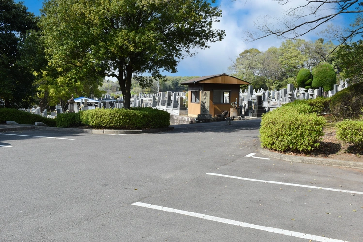 善福寺 平和公園内樹木葬墓地 駐車場の写真