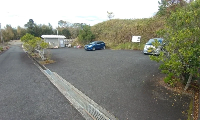 豊川市金沢墓園 駐車場の写真