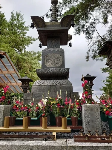  永安寺「宝篋印塔」