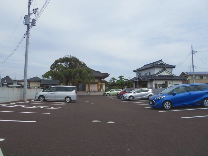 光西寺 駐車場