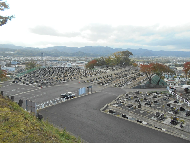 山形霊園 