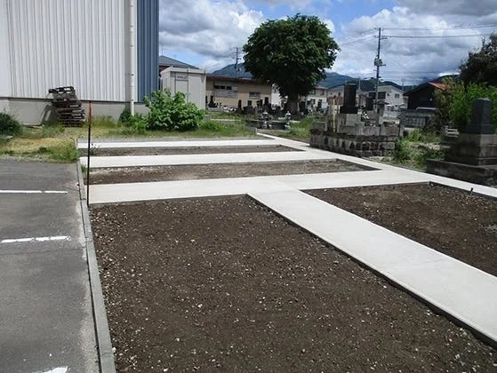 東村山郡山辺町 漆山共同墓地