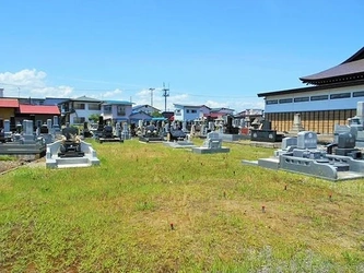 宗教不問の寺院墓地