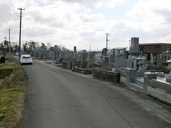 地の岡墓地 