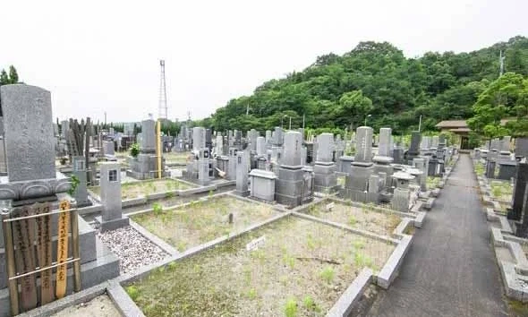 宝善院桜霊園 