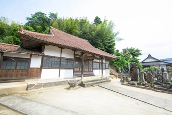 陽当たりが良好な寺院墓地