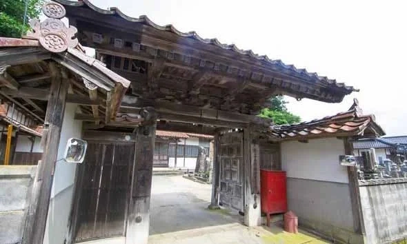 本立寺墓地 