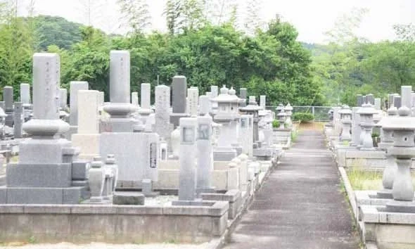 鳥取県の全ての市 伯耆町町営公園墓地