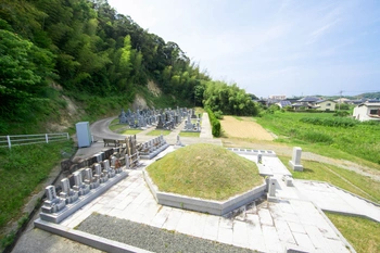 緑豊かな長泉寺墓地