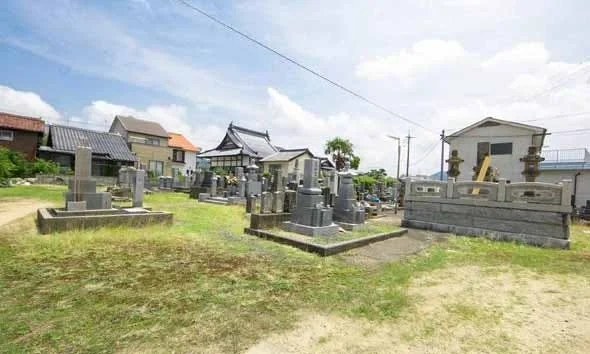 鳥取県の全ての市 長栄寺墓地