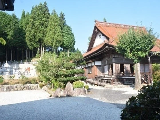 浜田市 慧日山 萬泉寺 永代合葬墓「とわの碑（いしぶみ）」