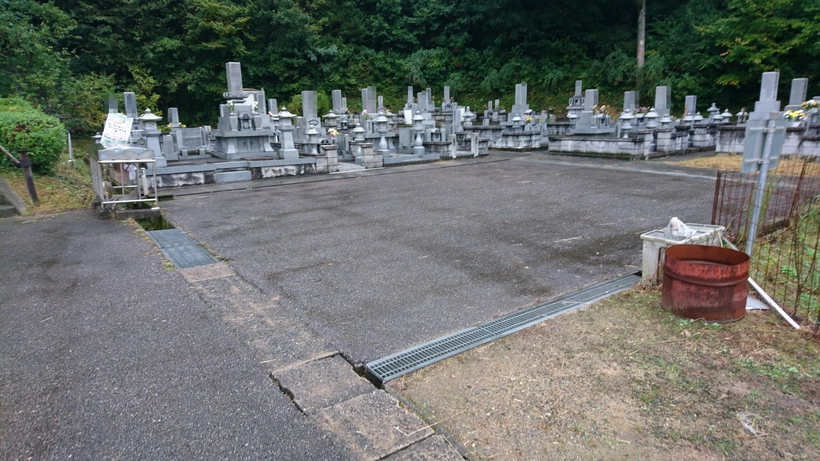 益田市営 都茂平和台墓地公園(3号) 駐車場の写真