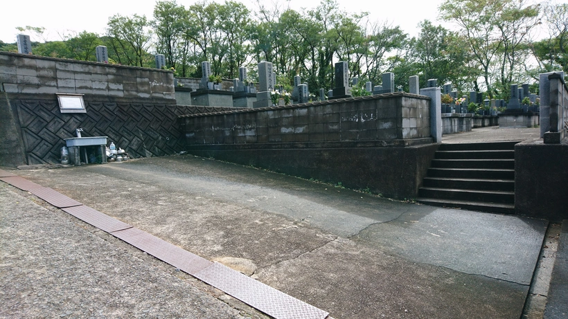 大田市営 野浦浜墓地 駐車場の写真