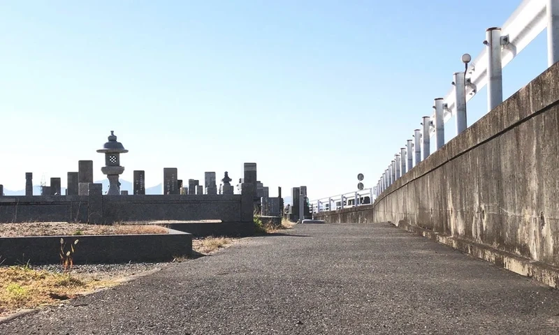 東山宝樹霊苑 