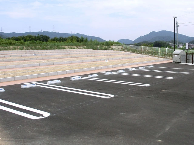 小川中央霊園 駐車場の写真