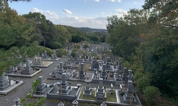 岡山市北区にある寺院墓地