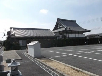 岡山市南区にある寺院墓地