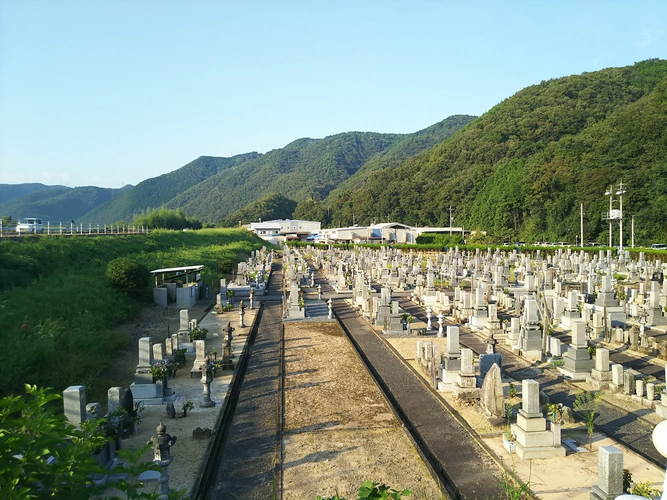 それ以外の岡山県の市 美咲町営 飯岡墓地公園