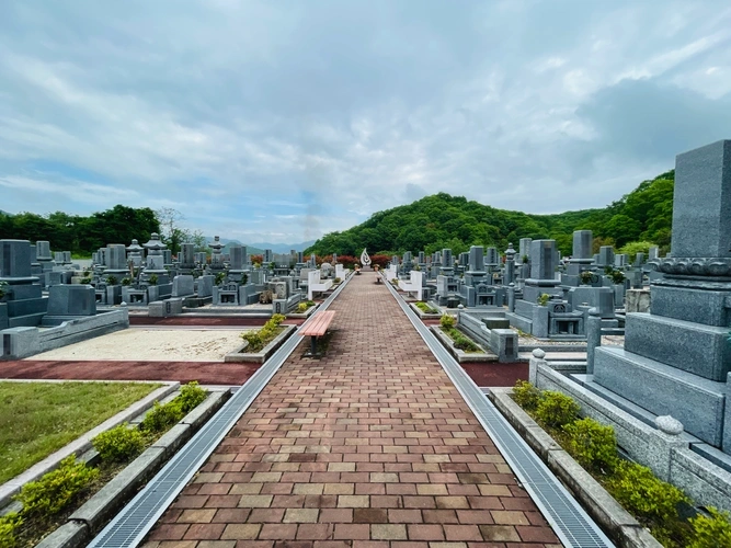 それ以外の広島県の市 府中南墓苑