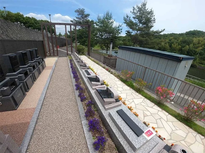 セミタリーパーク寺家 樹花 