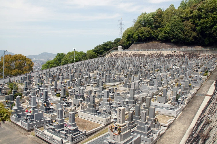 広島市東区 禅昌寺  無量寿塔