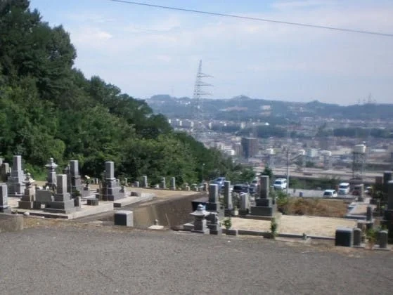 日吉台墓地