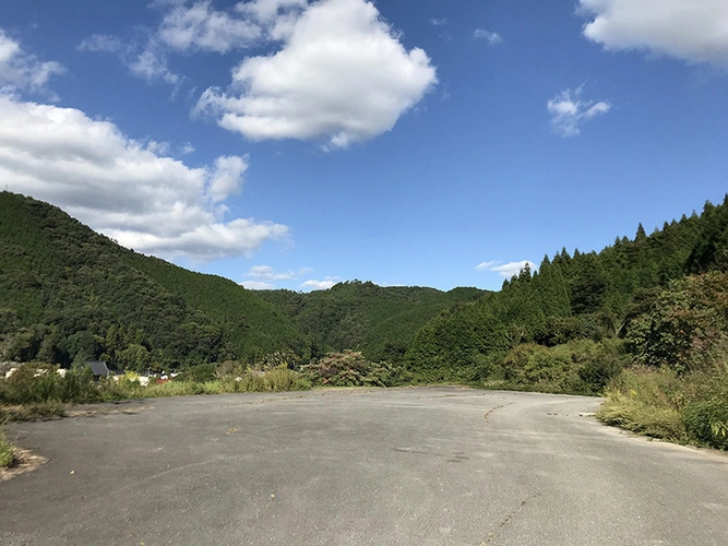 庄原市営 総領光明寺霊園 駐車場の写真