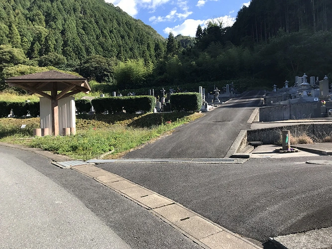 庄原市営 総領光明寺霊園 