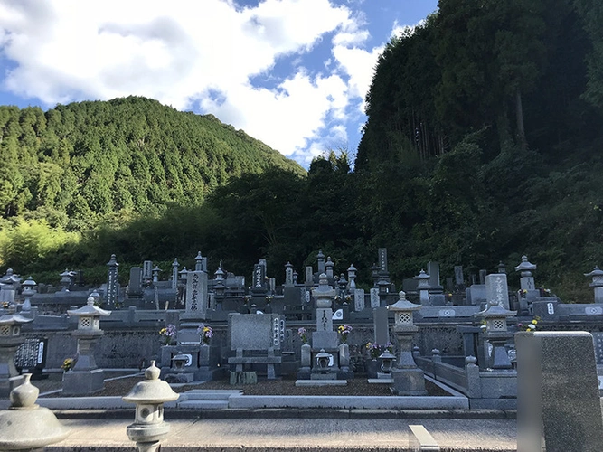 庄原市営 総領光明寺霊園 