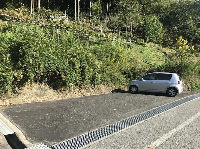 庄原市営 総領五反田霊園 駐車場の写真