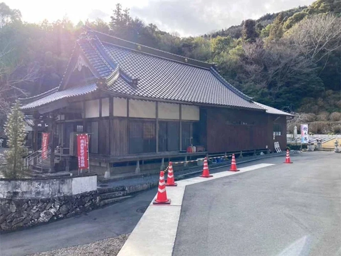  樹木葬あじさい霊園