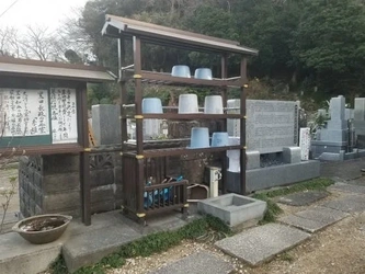 浄土真宗本願寺派の寺院墓地